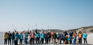 Marine Conservation Society’s Great British Beach Clean is back for 2022 RS34537 MCS BARRY CLEAN 133 scaled
