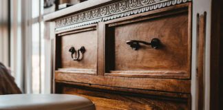 “Vintage” Furnishings Vintage Furniture