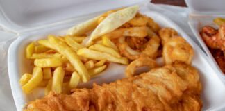Wales’ top takeaway choices revealed in new study meelan bawjee A tPBct4tz8 unsplash