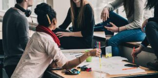 1.6 million UK workers have never felt appreciated at work, new study finds people g34f8faa1b 1280