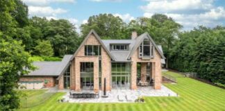 79% of areas see a £1m+ property sold 48197 HAL180095 IMG 35 0000 max 476x317