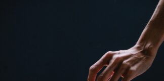 Want to become more eco-friendly? Here’s five easy swaps to everyday objects pexels angela roma 7319130 min