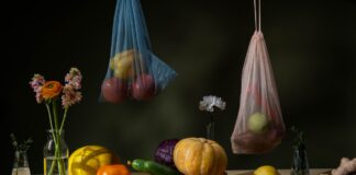 Nutritionist reveals how to save money on superfoods this month pexels cottonbro 6806936 min