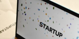 Launching a Business in the Metaverse? Here’s What to Consider pexels eva bronzini 6956450 1 min