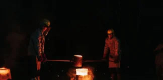 Art school open evening set to be a fire of fun 2021 1 1 e9e2940f min