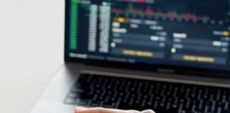 Mrktsexpert.com Review: Top Eight Reasons behind Why Should You Register Your Trading Account pexels anna nekrashevich 6802049 min