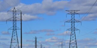 Power Transformer vs Distribution Transformer pexels brett sayles 918989 min