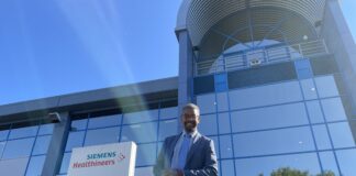 Canolfan Ragoriaeth newydd ar gyfer Gofal Iechyd yng Ngwynedd: Siemens Healthineers i uwchraddio’r cyfleuster yn Llanberis a buddsoddi mewn swyddi newydd, gyda chymorth gan Lywodraeth Cymru 220810 VG Siemens Visit 8 min scaled