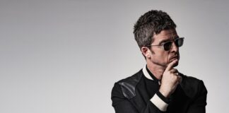 NOEL GALLAGHER’S HIGH FLYING BIRDS ANNOUNCE HUGE OUTDOOR SHOW AT CALDICOT CASTLE SATURDAY 19TH AUGUST 2023 2020 MATT CROCKETT PRESS NOEL 86672 SMALL min