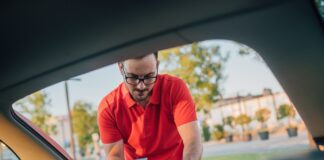 Santa side hustles at risk – Warning for Christmas car couriers a0ccc1c5 291c 4b48 860e 42cb0cfd442a