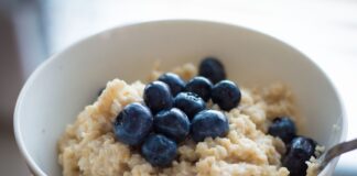 7 Foods to Beat the January Blues blueberries 531209 1920 min