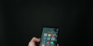 Expert reveals the top social media scams of 2023 and how to avoid them pexels magnus mueller 2818118 min