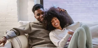 Body Language Expert Shares Top Tips for Creating More Intimacy with a Partner pexels photo 6579051 1 min