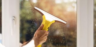 Experts recommend vacuuming your windows for the ultimate spring glow XumyQMHq8pk2TmtGiFwE2T 1200 80 min