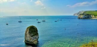 A Guide to a Holiday on the Isle of Wight isle of wight g372c89f01 1280 min