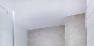 Low and no-cost bathroom upgrades to breathe new life into your bathroom space this autumn modern minimalist bathroom ge8b65e2ad 1280 min