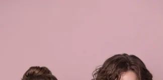 Up-and-coming comedy duo Stokes & Summers bring hilarious workplace comedy to Machynlleth Comedy Festival ss careering 2 min