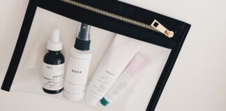 The Foolproof Guide on How To Pack Your Hand Luggage Liquids travel insurance what can you take on a plane body 2 min