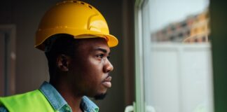 76% of Cardiff tradespeople experience mental health problems due to work iStock 1387565639 min
