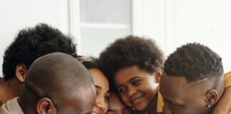 MORE THAN 20 MILLION PARENTS GIFTING TO OFFSPRING DUE TO COST-OF-LIVING CRISIS pexels august de richelieu 4262424 min