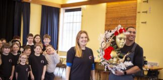 Floral Recognition for Founder of Aberaeron Performing Arts Group on New TV Series SA 1 min