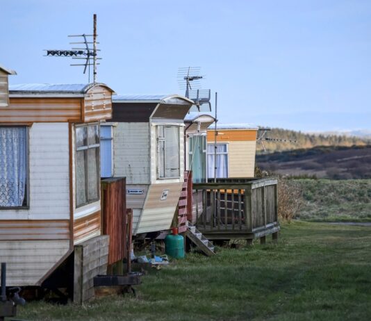 Warning: Beware of caravan scams ahead of peak season caravans g988ad6797 1280 min