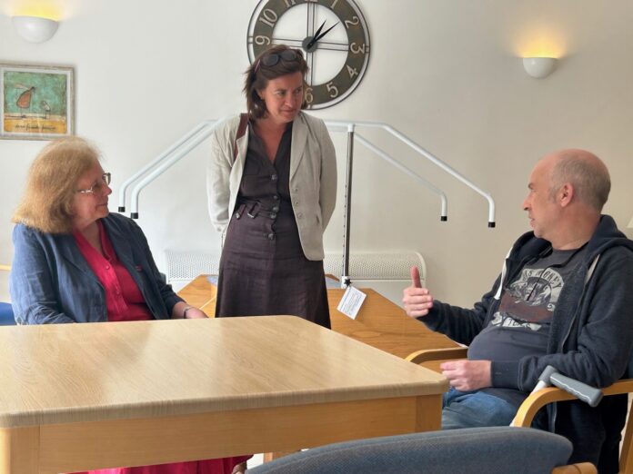 health minister praises partnership