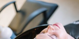 Hair salon etiquette: 44% of UK women avoid calling out poor customer service for fear of being labelled a “Karen” pexels cottonbro studio 3993444 min