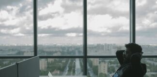 3 in 5 state that they have started suffering from workplace stress this year – over half feel employers aren’t doing enough pexels cottonbro studio 5483064 min