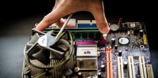 The IT Repair Industry in the UK service gb1586f30e 1280 min