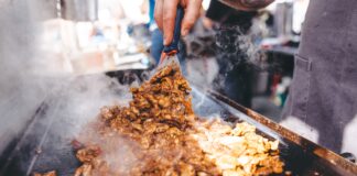 The 10 most popular destinations for street food in Europe Copy of Street Food Warehouse Image 70 min scaled