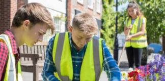 Young people being encouraged to volunteer across Wales during the summer break ansvar young people volunteering pr 1