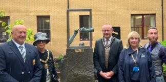 Agor gardd fyfyrio COVID-19 yn Ysbyty Tywysog Philip image002 1