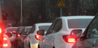 EXPERT COMMENT: DRIVER WARNING AS TRAIN STRIKES TAKE PLACE traffic jam g031c7fabc 1280