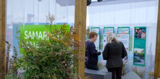 Y SAMARIAID YN HYRWYDDO EU LLINELL GYMORTH GYMRAEG YN EISTEDDFOD 2023 Eisteddfod 2 min