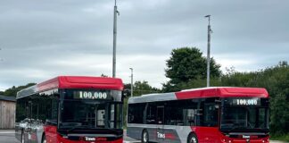 Y gwasanaeth diweddaraf rhwng Caerfyrddin ac Aberystwyth yn cael sêl bendith cwsmeriaid t1 min