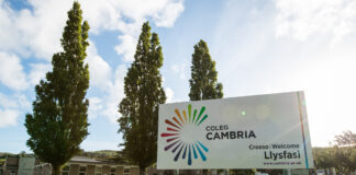 Tocynnau ar gael nawr ar gyfer pumed Cynhadledd Gwir Fwyd a Ffermio Cymru Llysfasi college sign