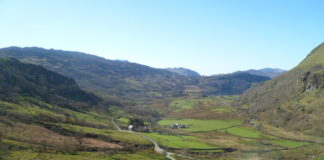Snowdonia route named most scenic Autumn drive in Europe A fork in the road Glaslyn valley Snowdonia geograph.org .uk 2960469