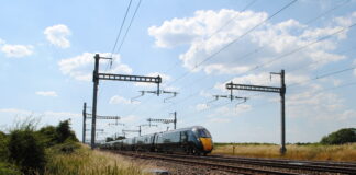 Great Western Railway supports football’s new Sustainable Travel Charter IET overhead cable scaled