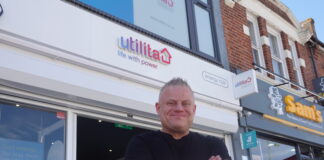 REGIONAL STATS AVAILABLE UPON REQUEST! Utilita Energy and TV personality Paul Shamplina launch ‘smart landlord’ campaign Rental expert Paul Shamplina visits an Utilita Energy Hub to learn about smart meter benefits scaled