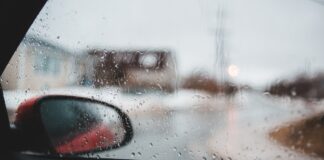 Insurance experts reveal 5 top tips to make your car winter-ready pexels erik mclean 7196476