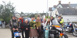 Grŵp beiciau modur yn apelio am deganau a rhoddion ar gyfer taith teganau elusennol 3 Amigos and Dollies