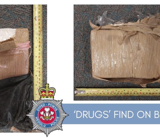 Drugs Found At Cefn Sidan Beach IMG 0174