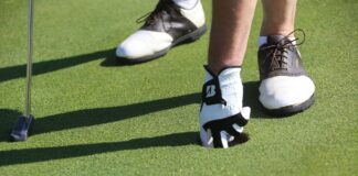 Budget-friendly golf shoes for men golf 1866103 1280