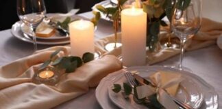 NEVER burn vanilla candles with steak! Experts reveal dos & don’ts for the perfect dinner party image001