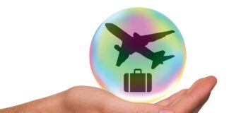 Expert reveals Brits could be overpaying for their flights by up to £600 a time insurance 1991277 1280