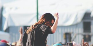 Glastonbury tickets: How to avoid scammers joey thompson 4zN PKsbWw unsplash scaled