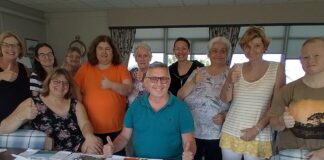Mae’r ysbrydoliaeth y tu ôl i brosiect newid bwyd sy’n helpu pobl syn dioddef arwahanrwydd cymdeithasol i gael gwaith wedi’i enwebu ar gyfer prif wobr ConfidentlyYou3 scaled