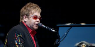 Elton John in Norway scaled