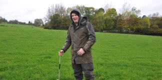 Confidence to change management through grass measuring reduces input costs by £20,000 for Welsh Dairy farmer Huw Williams sharing data through Farming Connect Welsh Pasture Project scaled